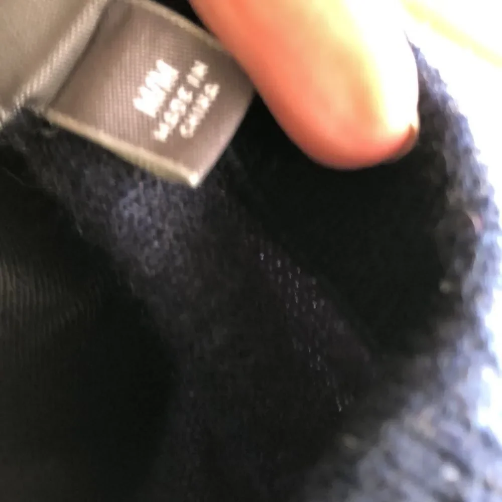 COPY - Vince V-Neck 💯Cashmere Sweater